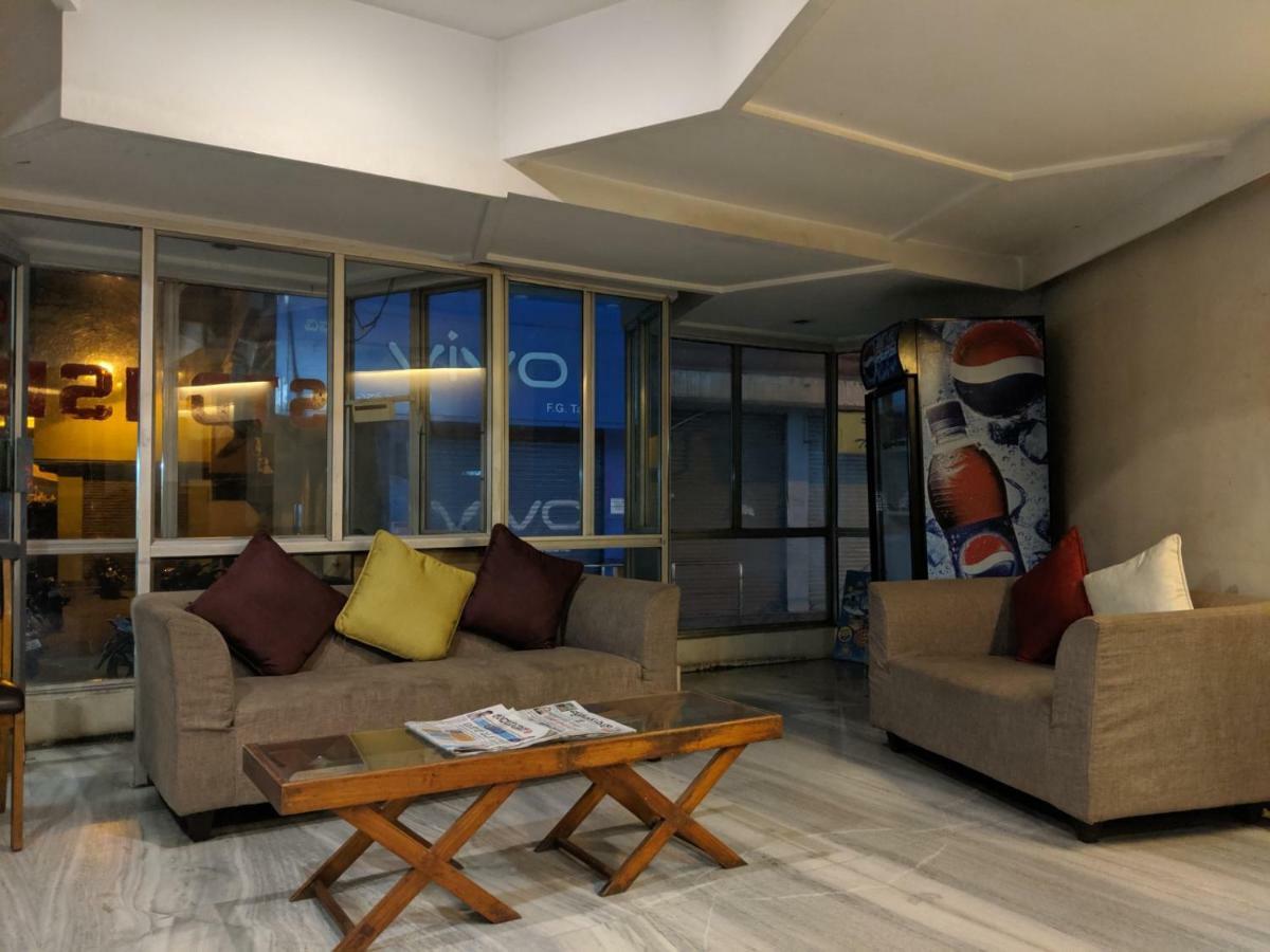 Aashraya Hotel Мисор Екстериор снимка