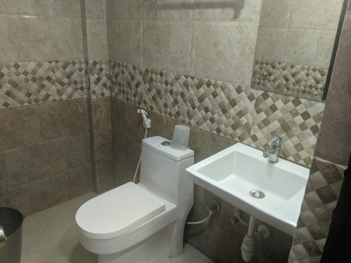 Aashraya Hotel Мисор Екстериор снимка